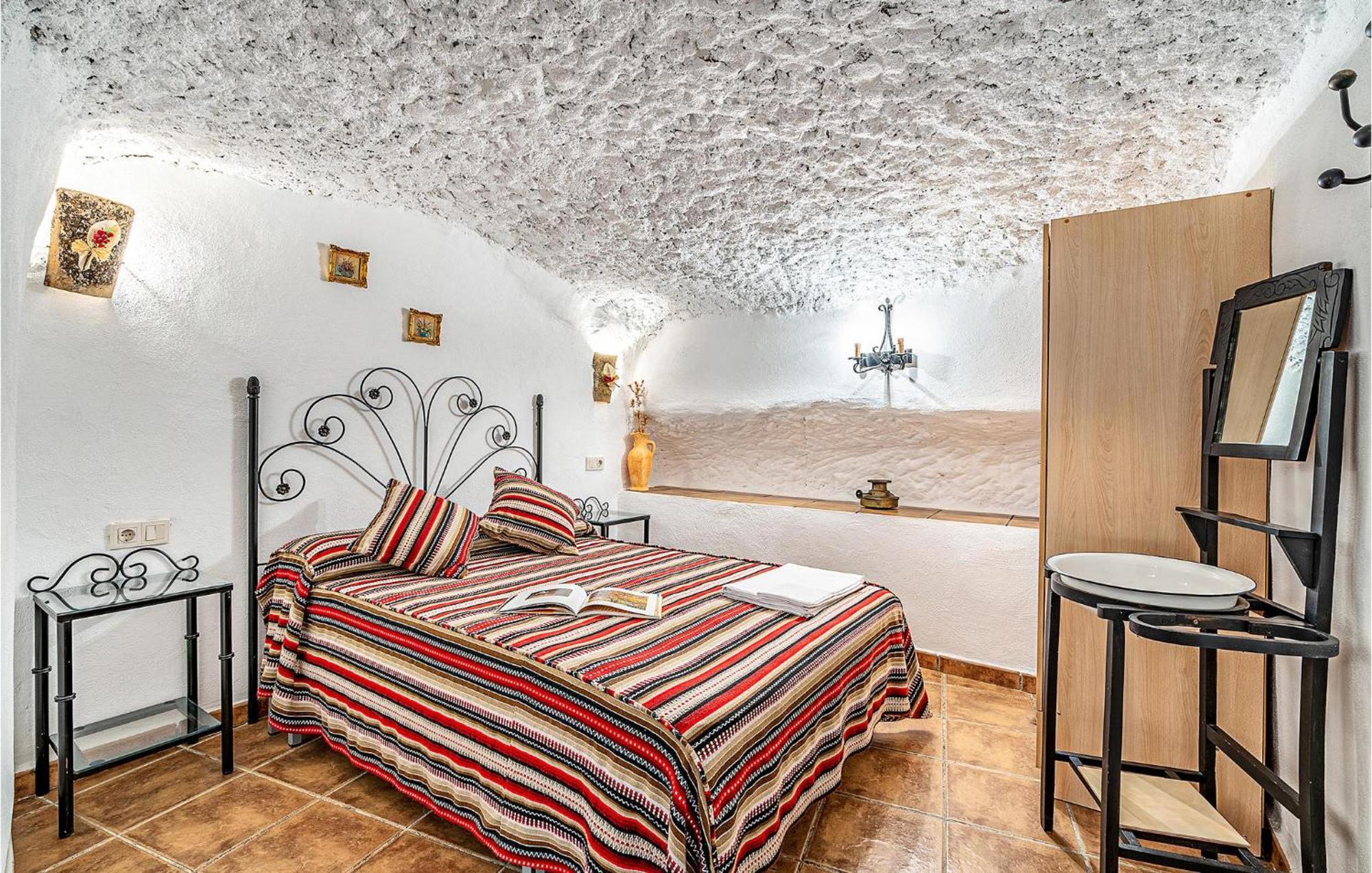 Beautiful Home In Cuevas Del Campo エクステリア 写真